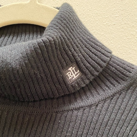 Vintage Lauren Ralph Lauren turtleneck sweater - Picture 3 of 4